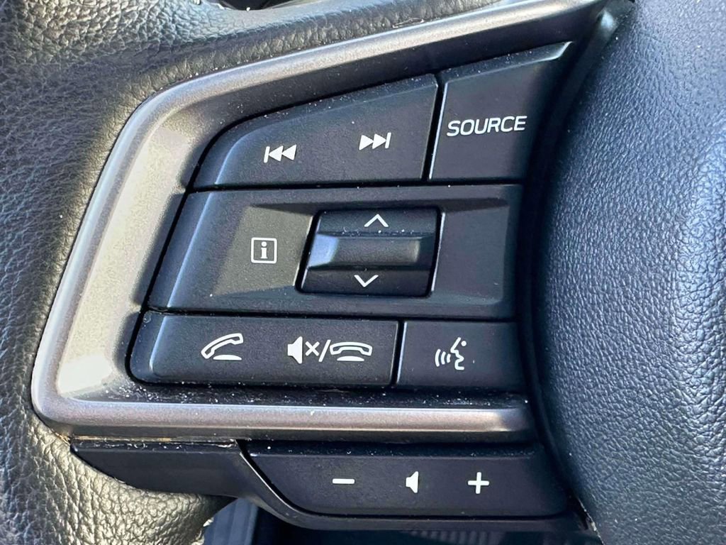 Certified 2025 Subaru Outback Limited image 20