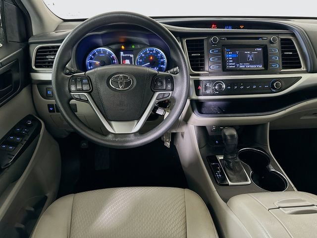 Used 2019 Toyota Highlander LE image 23