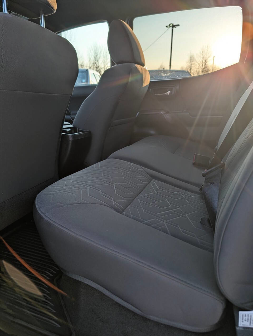 Used 2017 Toyota Tacoma TRD Sport w/ Tow Package image 28