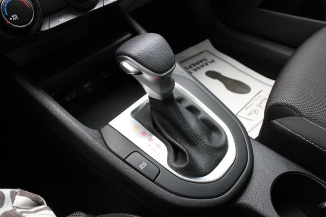 Used 2023 Kia Forte LXS w/ LXS Technology Package FWD image 17