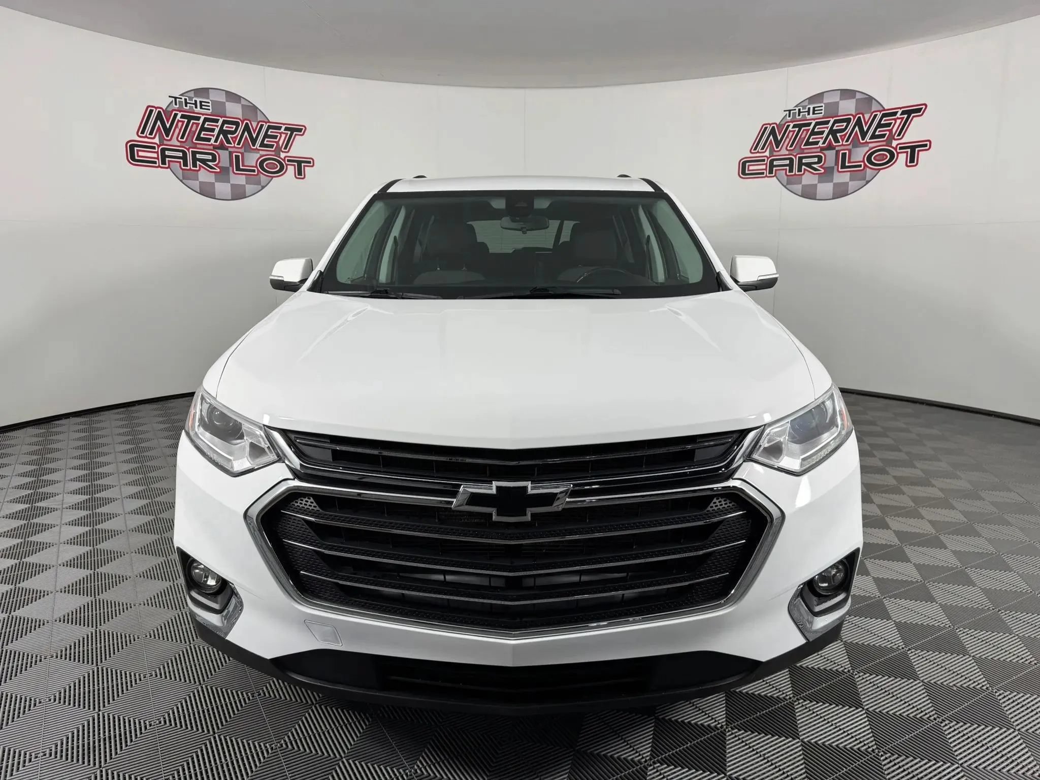 Used 2021 Chevrolet Traverse LT AWD/4WD image 2