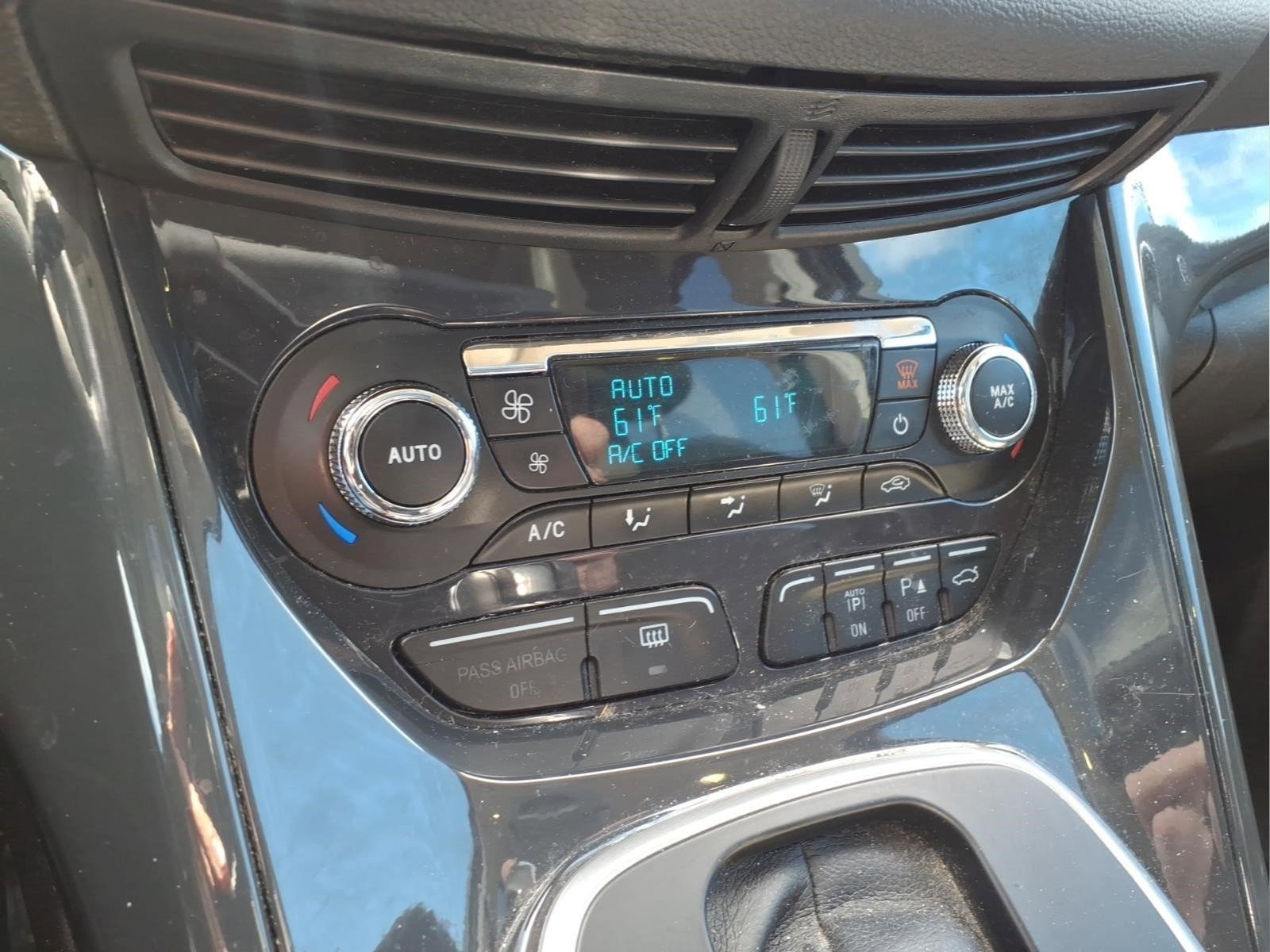 Used 2013 Ford Escape Titanium w/ Parking Technology Pkg image 14
