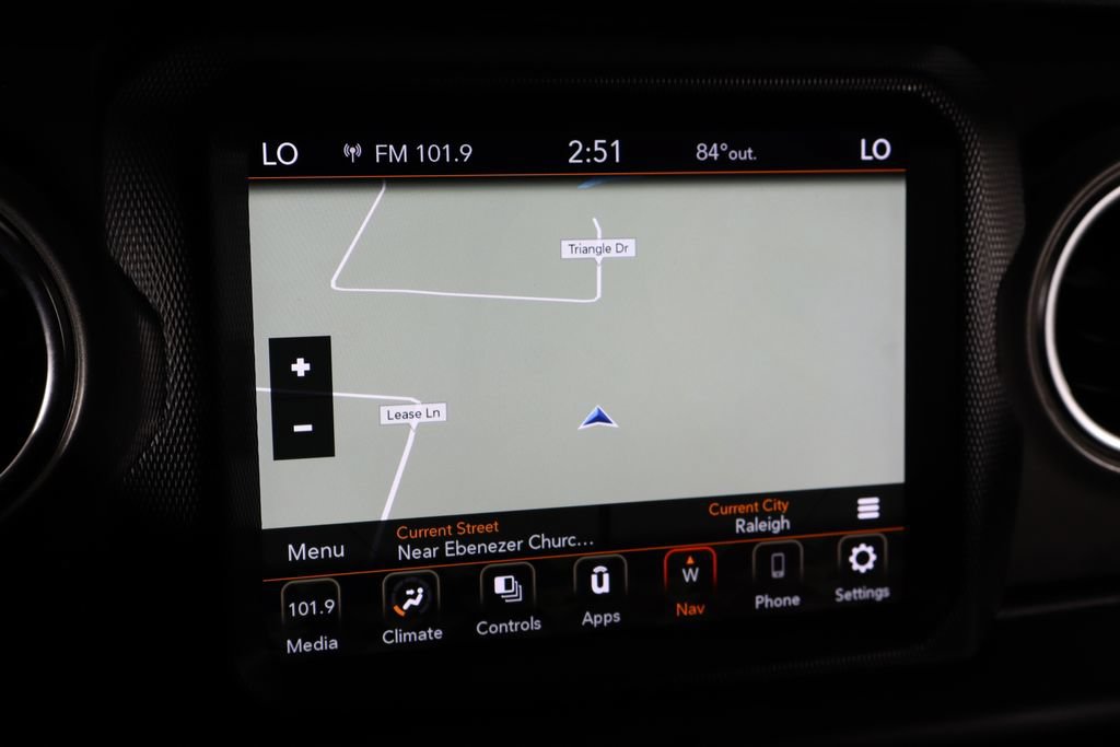 Used 2023 Jeep Wrangler Unlimited Rubicon 4xe AWD/4WD image 39