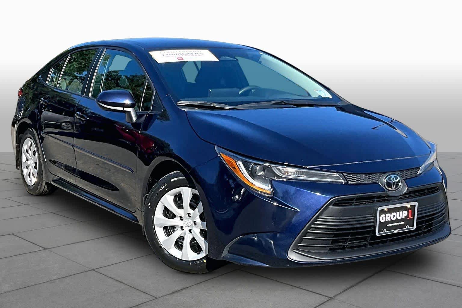 Certified 2024 Toyota Corolla LE FWD image 3
