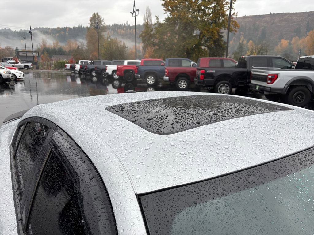 Used 2020 Dodge Charger SXT w/ Leather Interior Group image 30