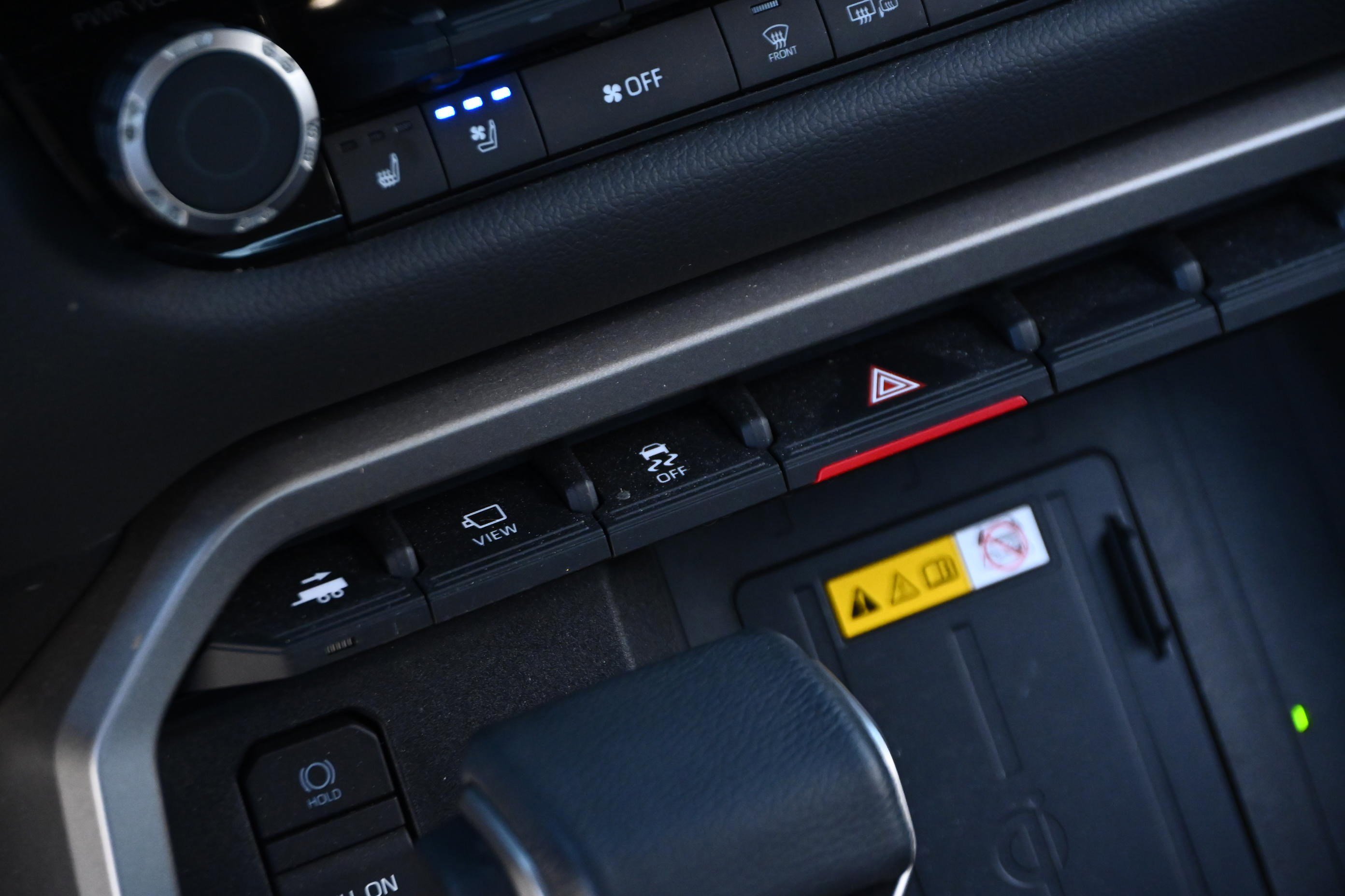 Used 2024 Toyota Tundra Limited image 18