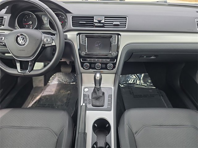 Used 2019 Volkswagen Passat 2.0T Wolfsburg w/ Wheels & Sunroof Package image 11