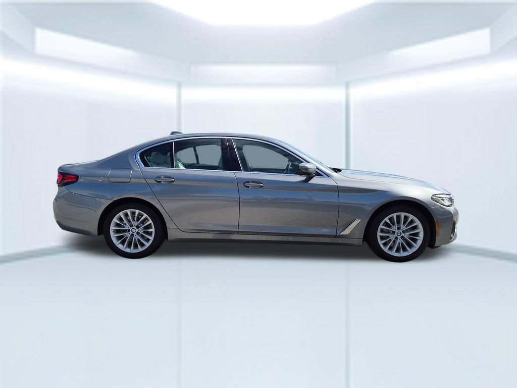 Used 2023 BMW 530i w/ Premium Package RWD image 6