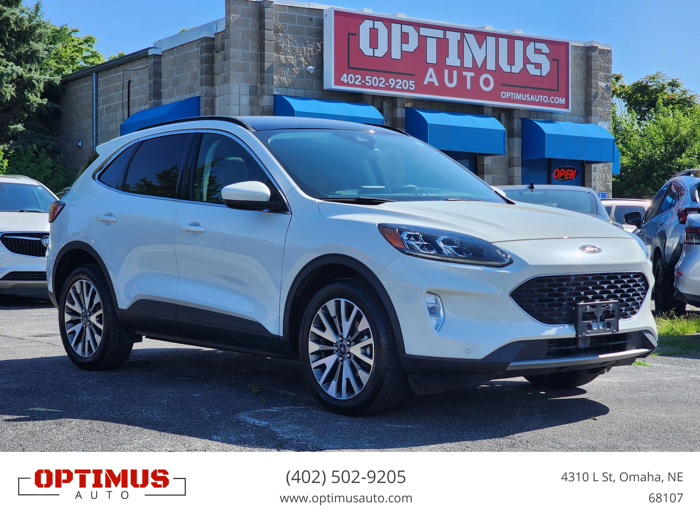 Used 2022 Ford Escape Titanium w/ Class II Trailer Tow Package AWD/4WD image 1