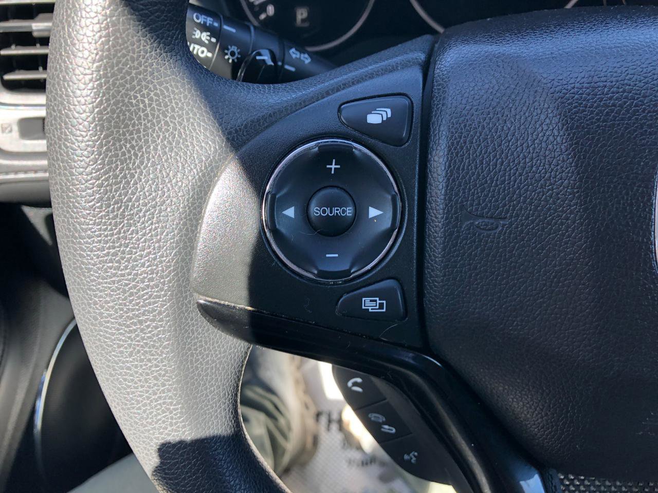 Used 2017 Honda HR-V EX image 15