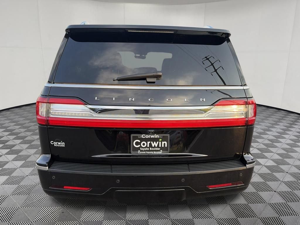 Used 2021 Lincoln Navigator Reserve AWD/4WD image 6