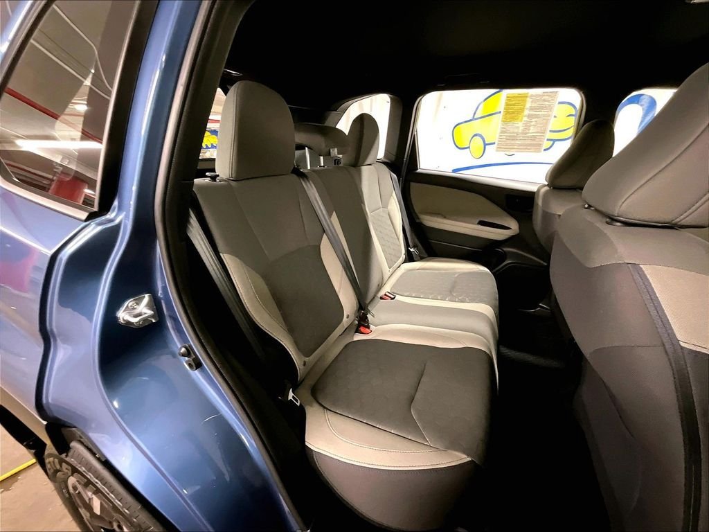 Used 2025 Subaru Forester AWD/4WD image 14