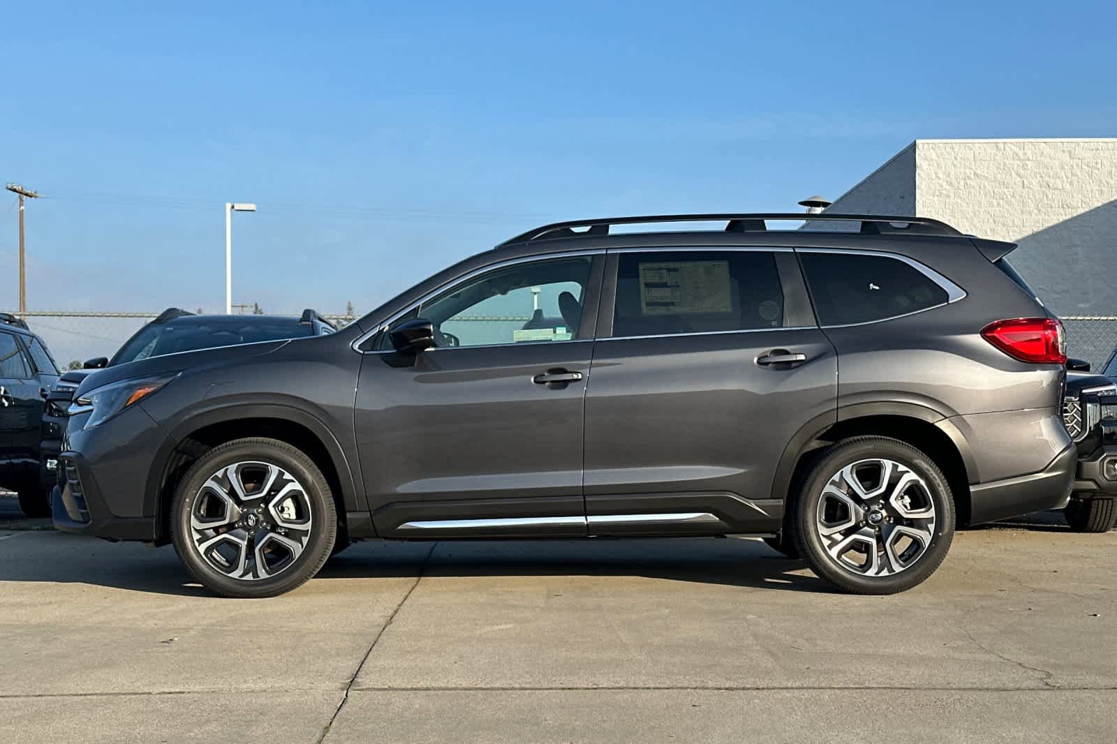 New 2026 Subaru Ascent Limited w/ Popular Package #2 AWD/4WD image 6