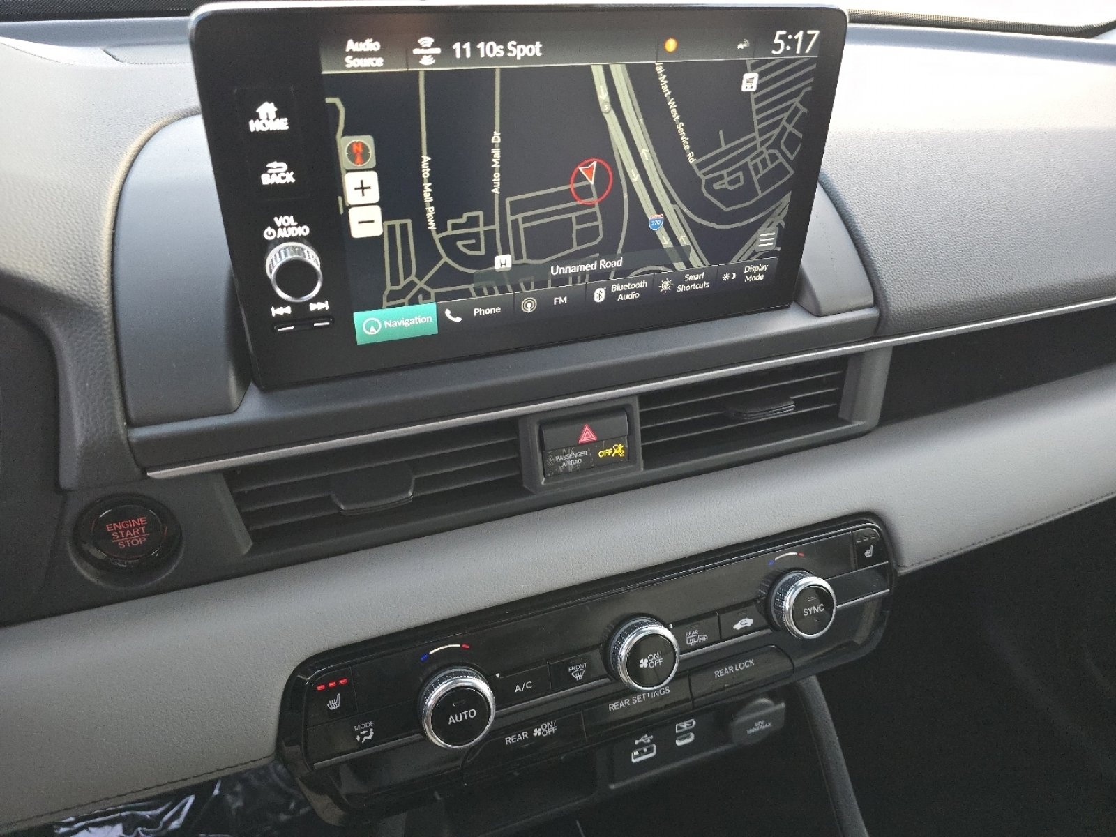 New 2025 Honda Pilot Touring image 37