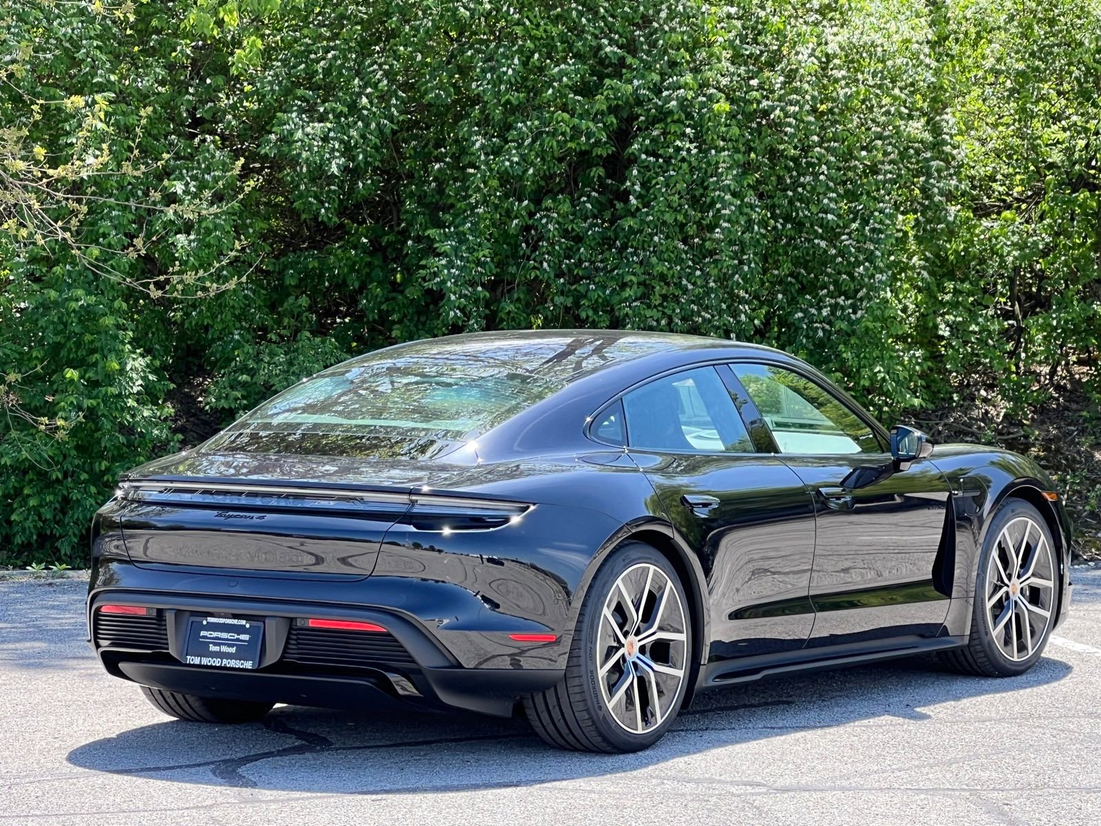 New 2026 Porsche Taycan AWD/4WD image 6