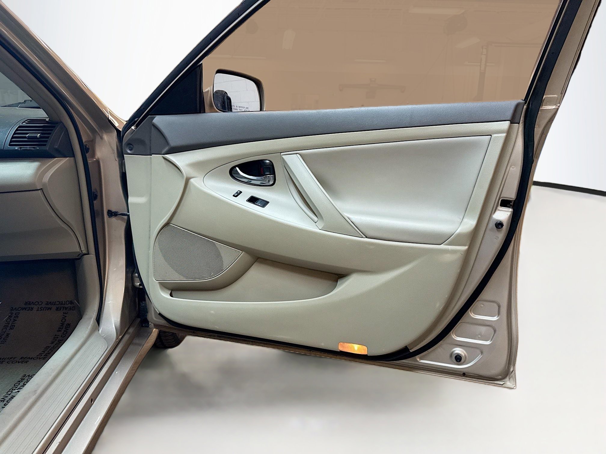 Used 2008 Toyota Camry Hybrid image 32