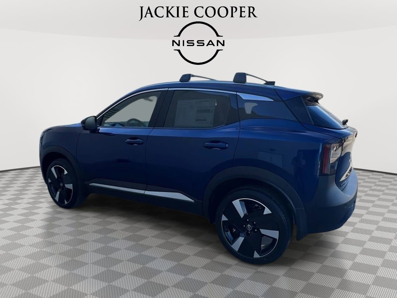 New 2026 Nissan Kicks SR w/ Cold Weather Package FWD image 3