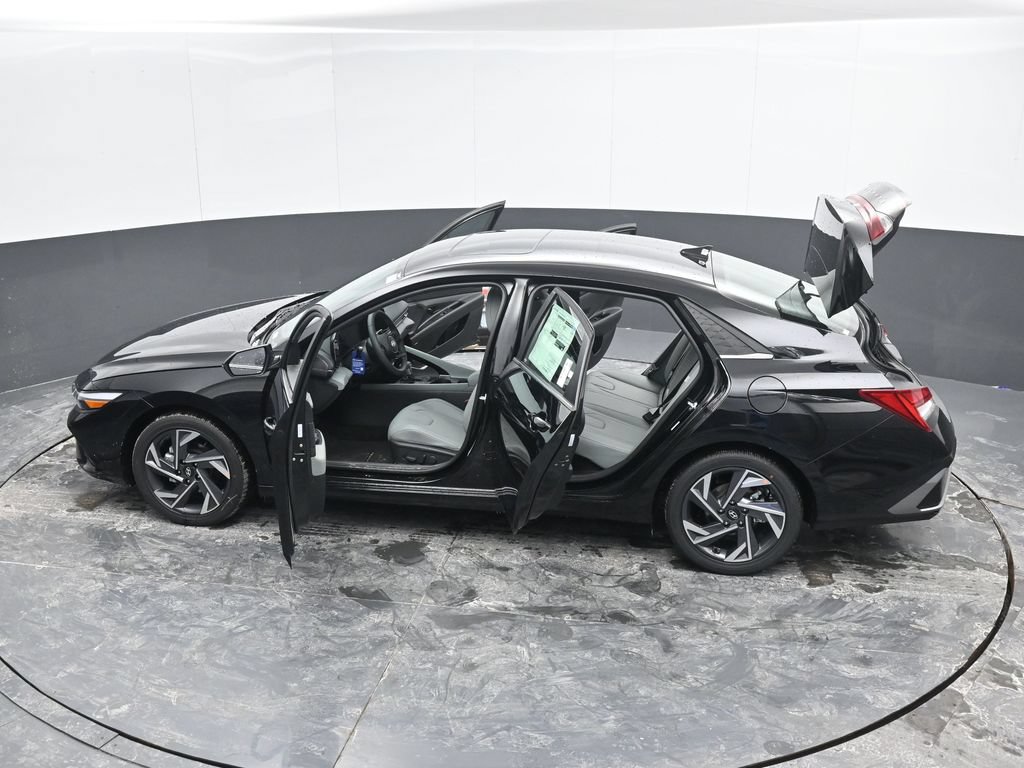 Certified 2026 Hyundai Elantra Limited w/ Cargo Package FWD image 56