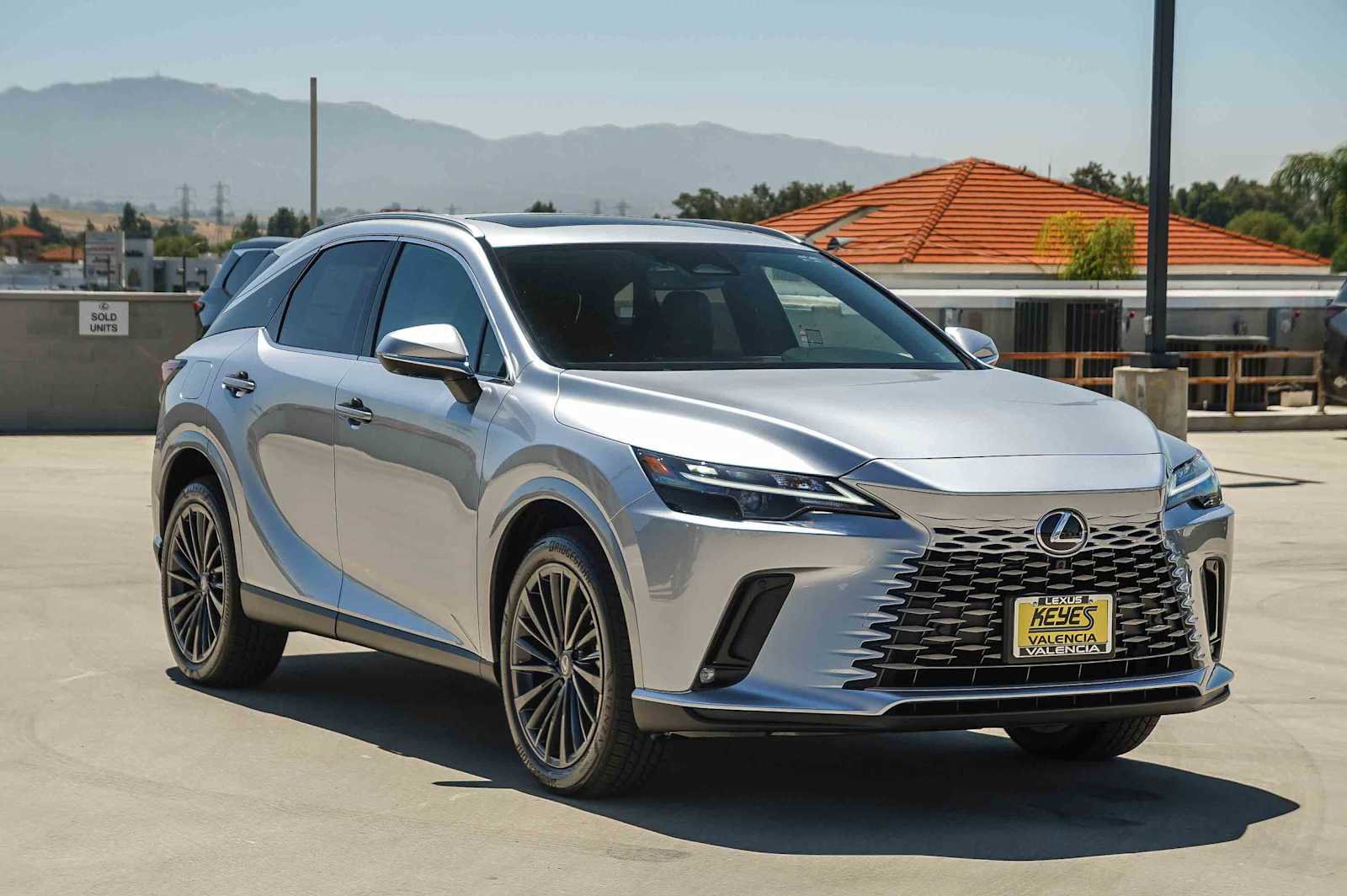 New 2026 Lexus RX 450h AWD image 3