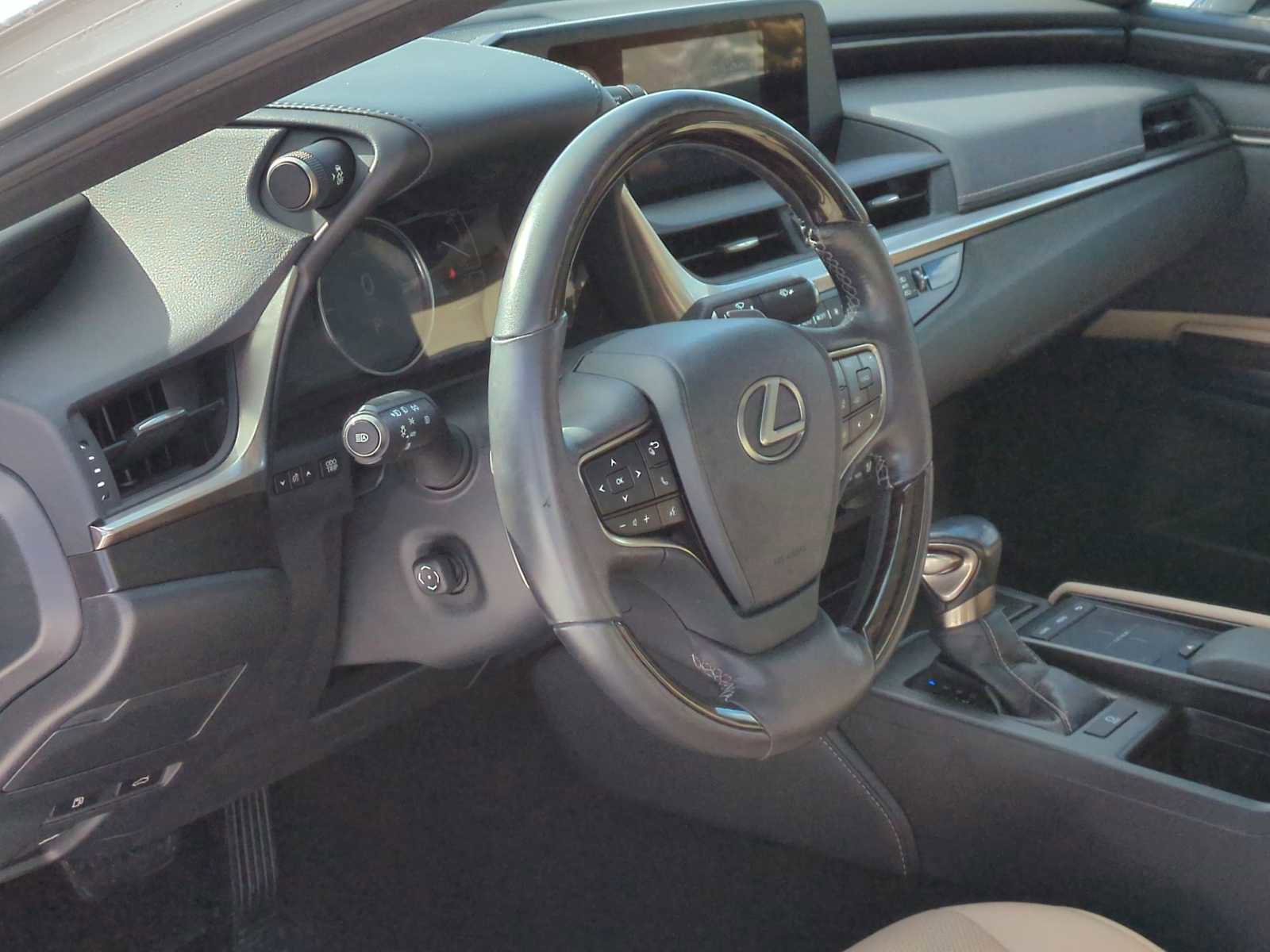 Used 2019 Lexus ES 350 image 10