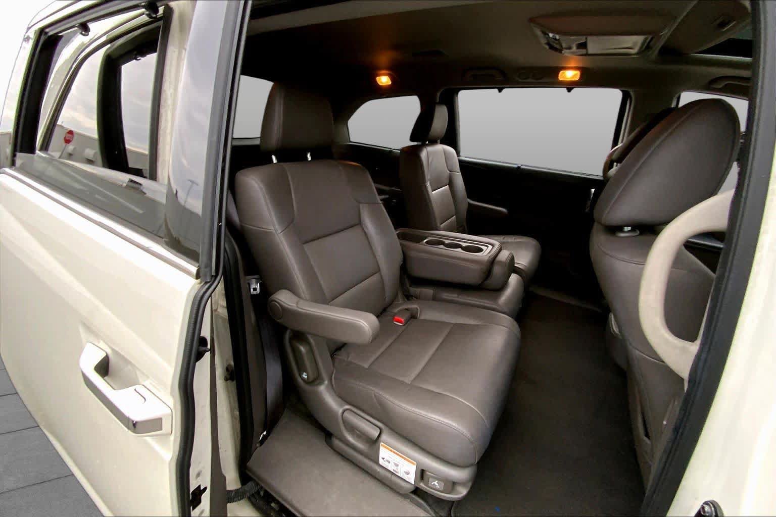Used 2016 Honda Odyssey Touring image 20