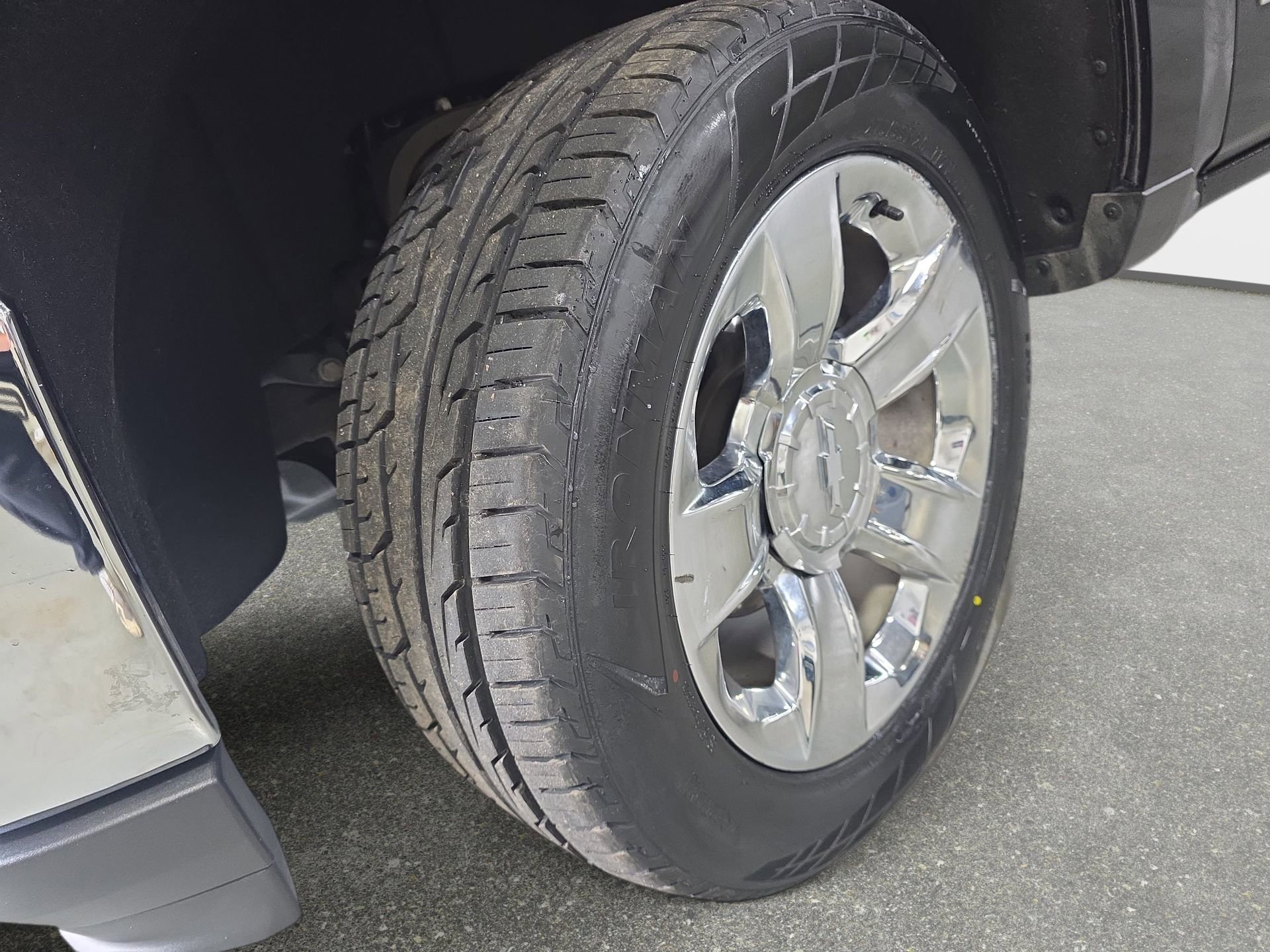 Used 2018 Chevrolet Silverado 1500 LTZ w/ Sport Package image 31