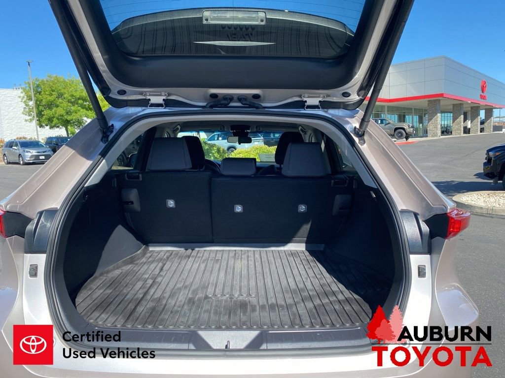 Certified 2024 Toyota Venza LE AWD/4WD image 10
