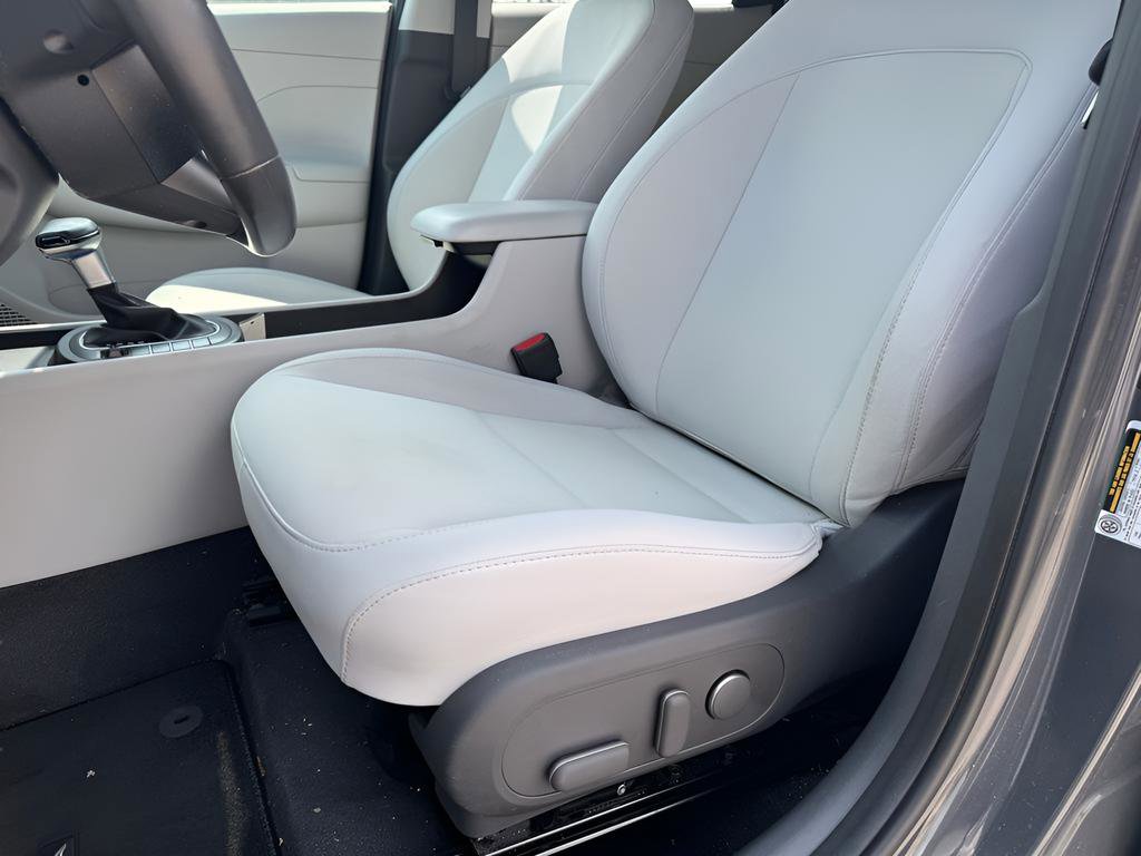 Certified 2024 Hyundai Kona SEL image 18