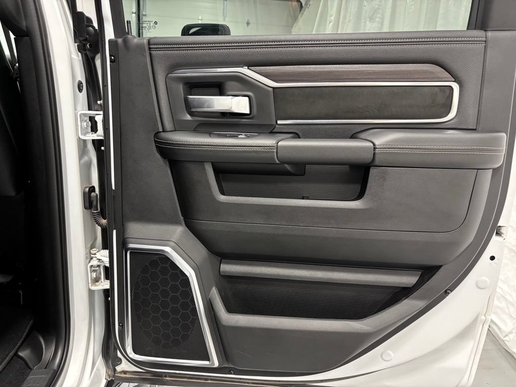 Used 2026 RAM 2500 Laramie AWD/4WD image 47
