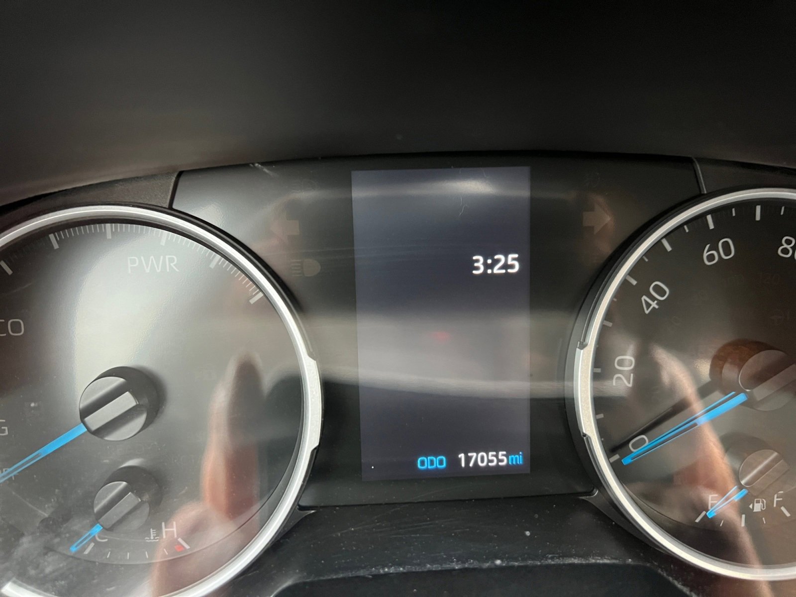 Used 2021 Toyota RAV4 XLE Premium image 21