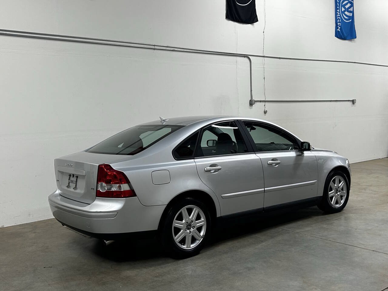 Used 2005 Volvo S40 T5 FWD image 3