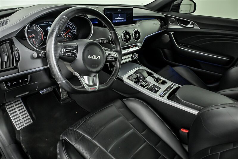 Used 2022 Kia Stinger GT2 AWD/4WD image 15