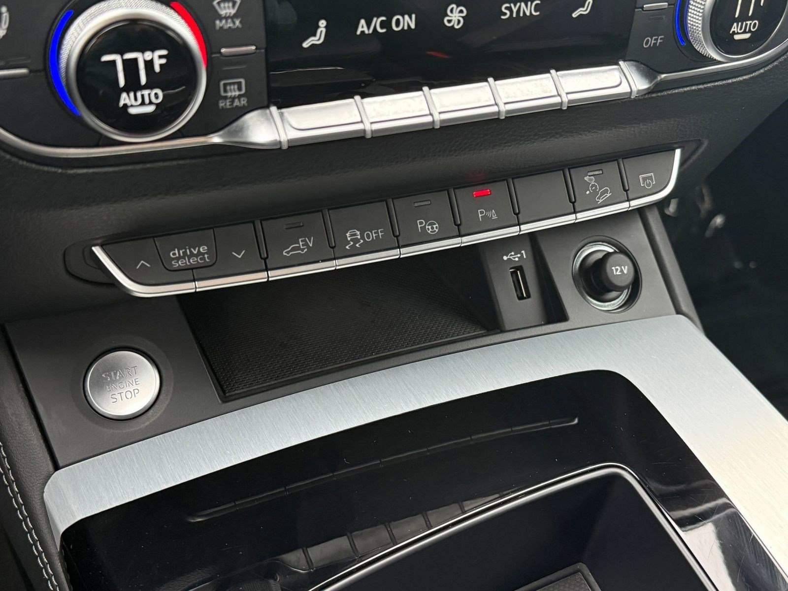 Used 2024 Audi Q5 e Prestige image 29