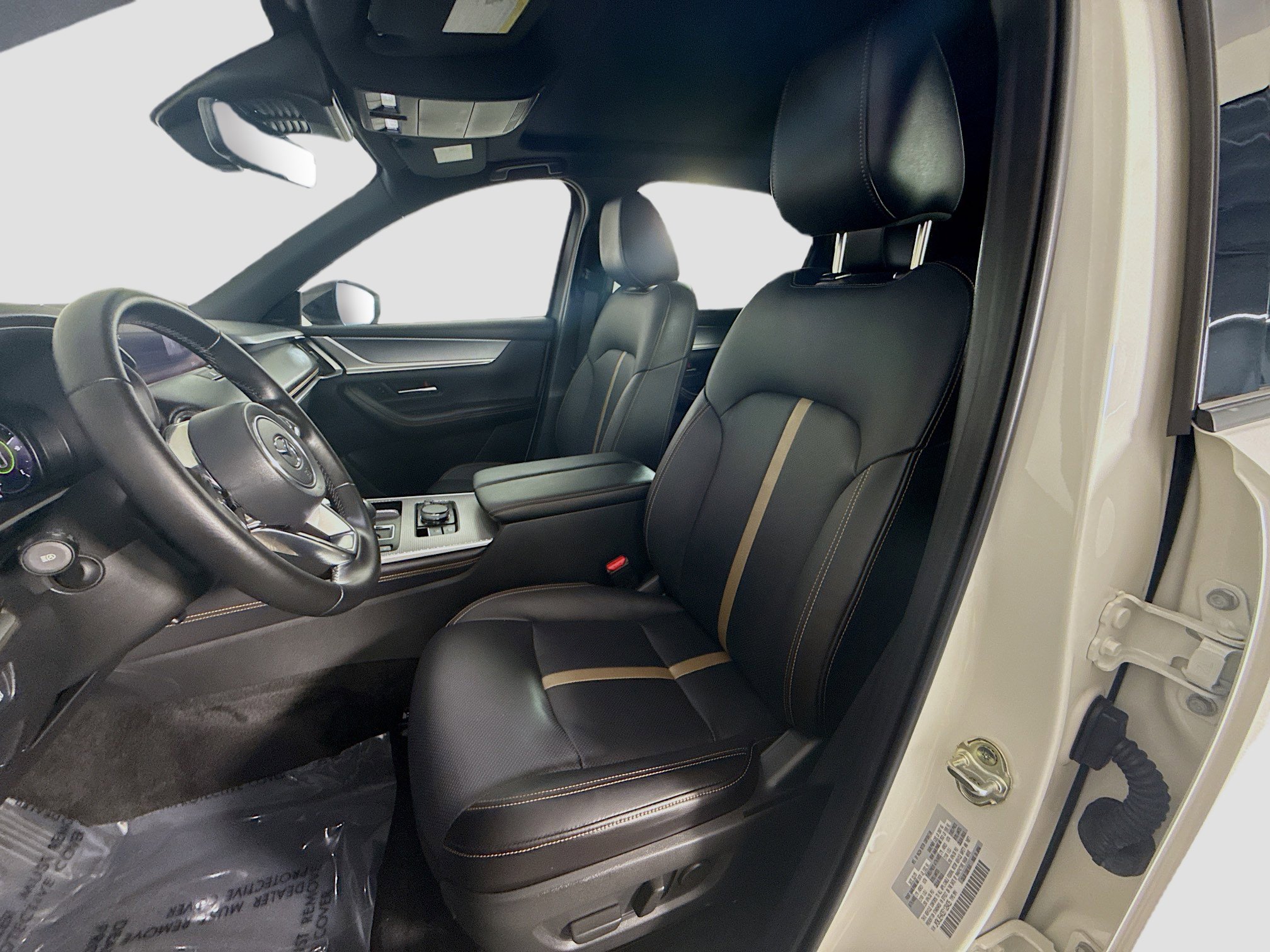 Used 2025 MAZDA CX-70 Plug-In Hybrid w/ Premium Plus image 22