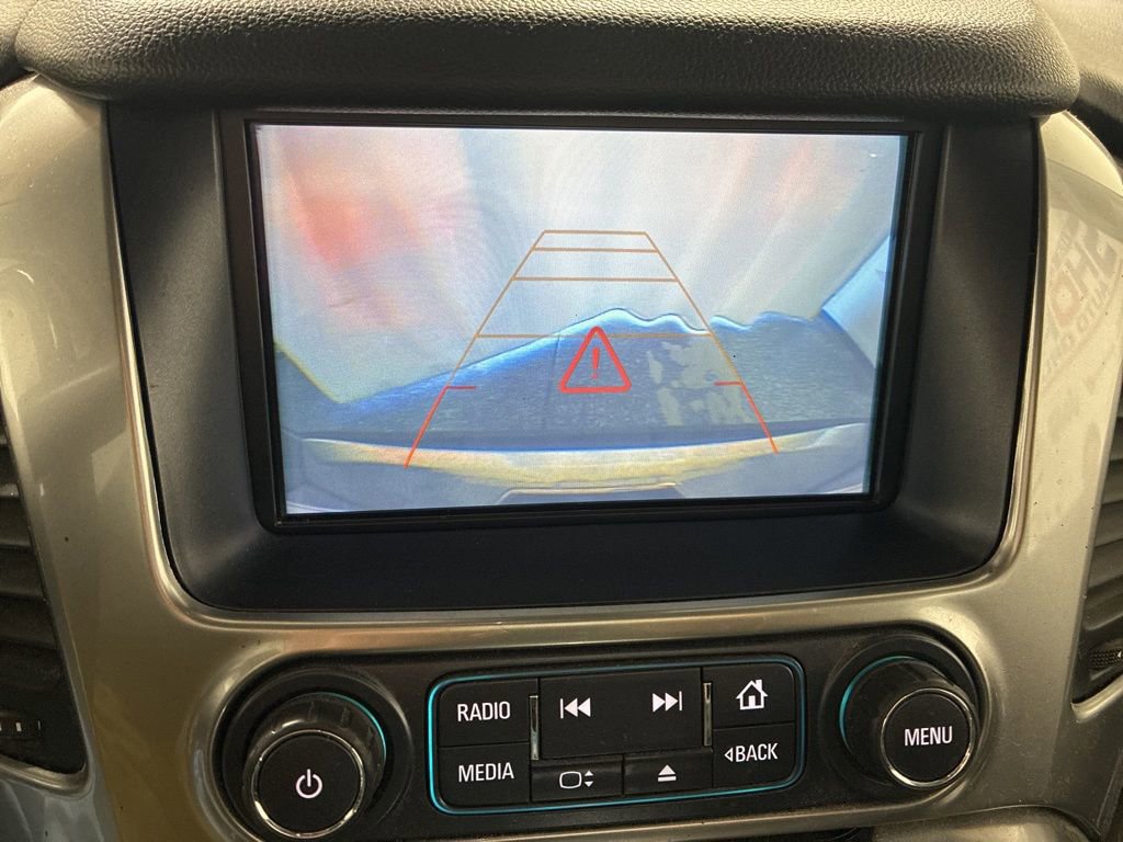 Used 2019 Chevrolet Suburban LT image 19