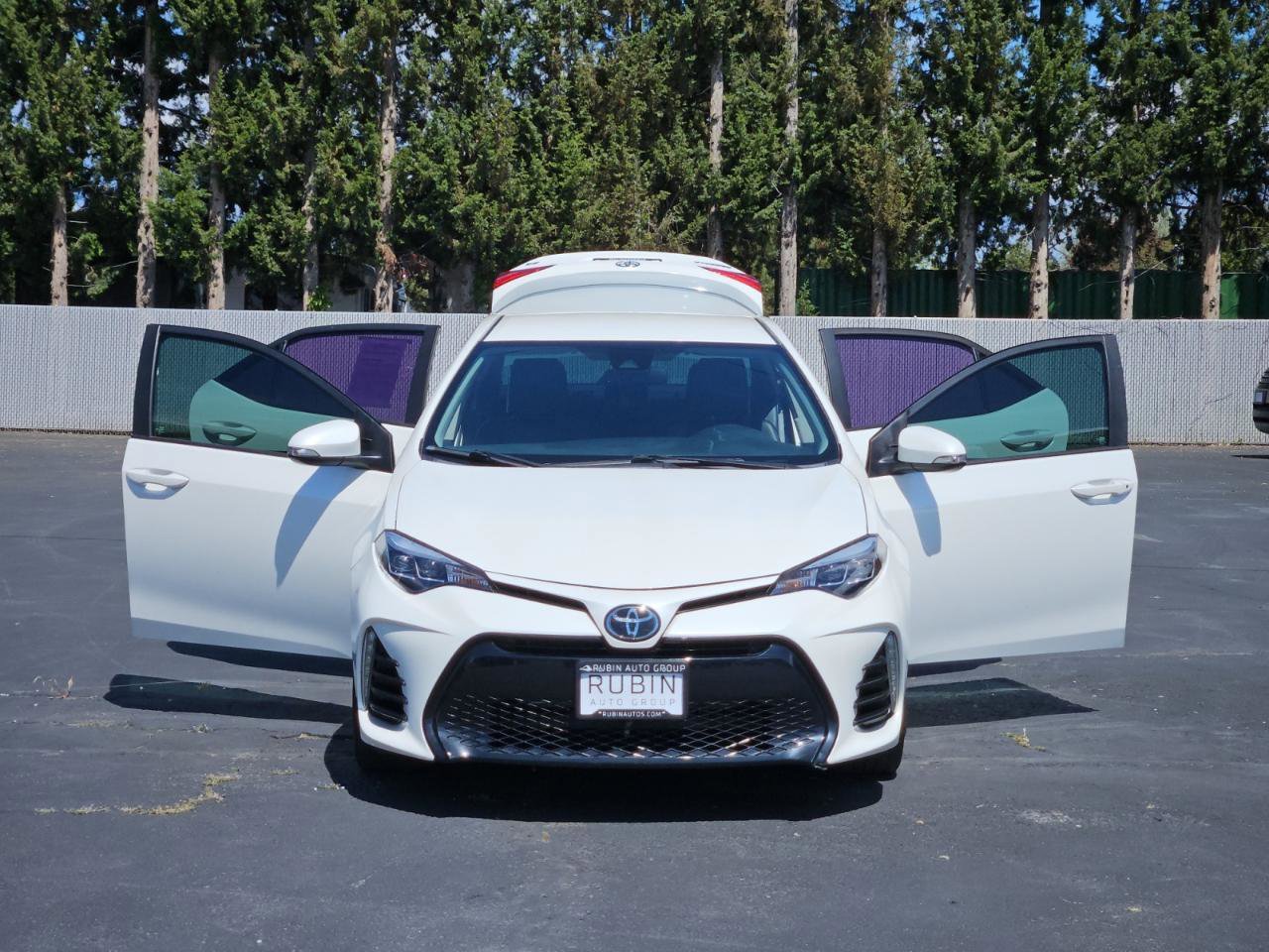 Used 2017 Toyota Corolla SE w/ Carpet Mat Package (TMS) FWD image 32