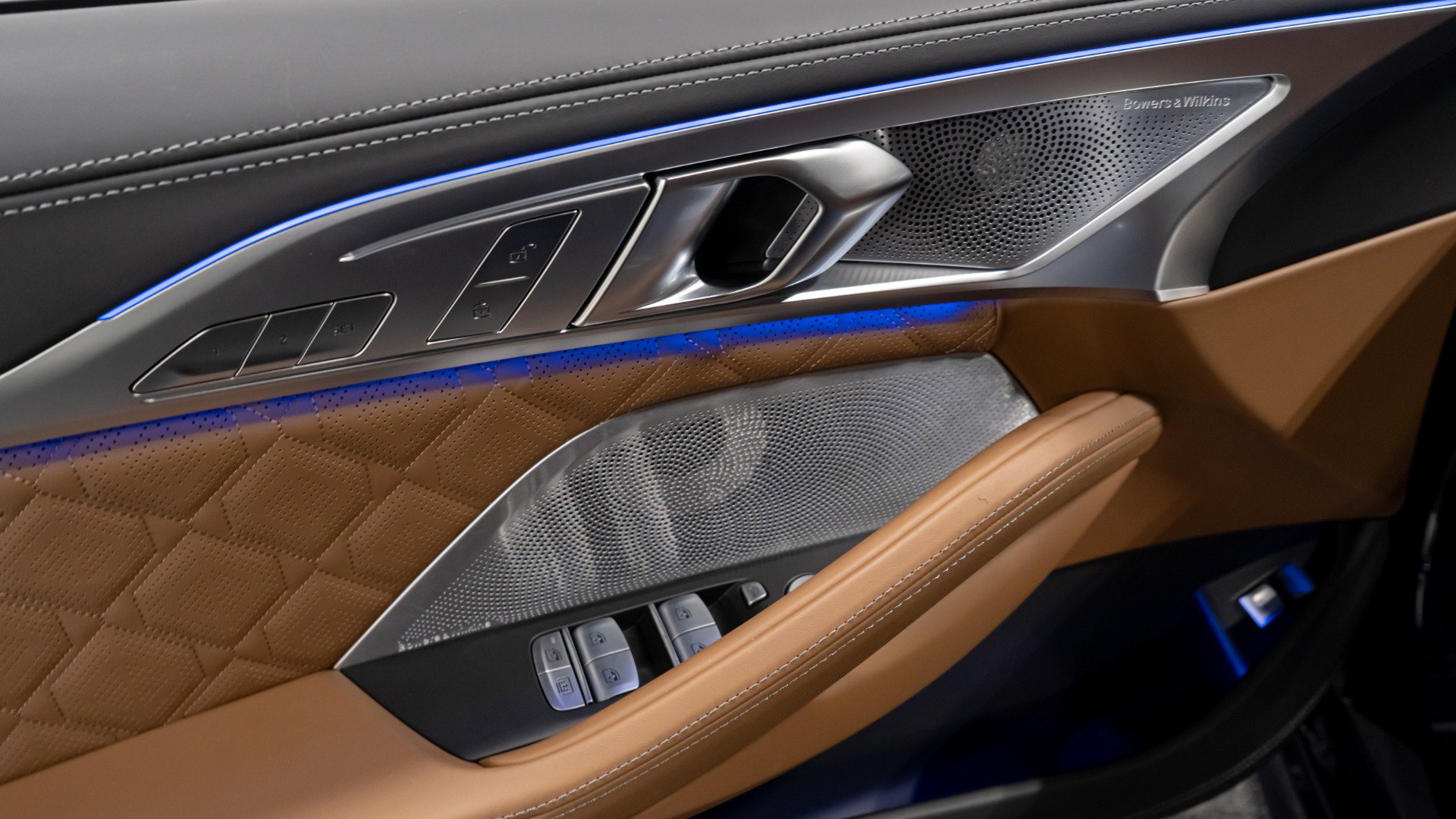 Used 2025 BMW M8 Competition w/ M Carbon Exterior Package image 34