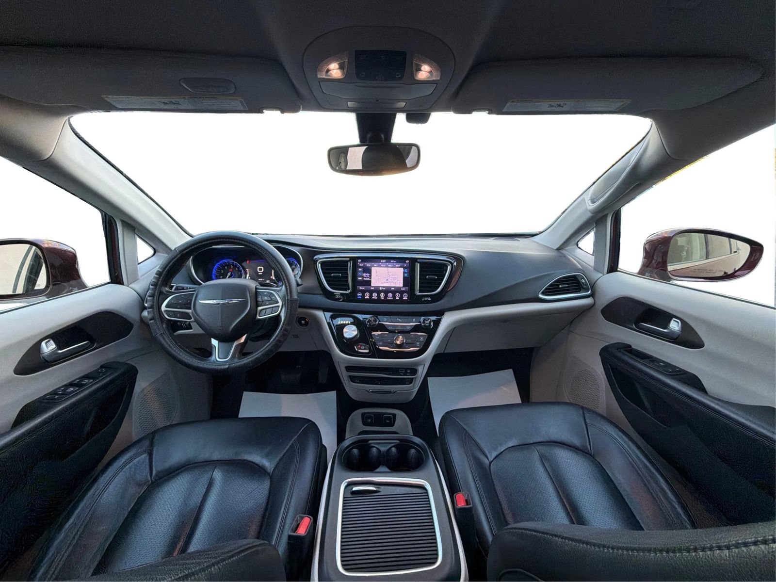 Used 2018 Chrysler Pacifica Touring-L Plus FWD image 23