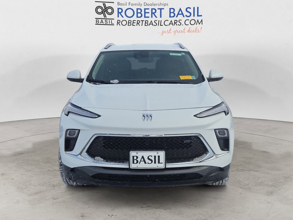 Certified 2025 Buick Encore GX Sport Touring w/ Comfort Package image 8