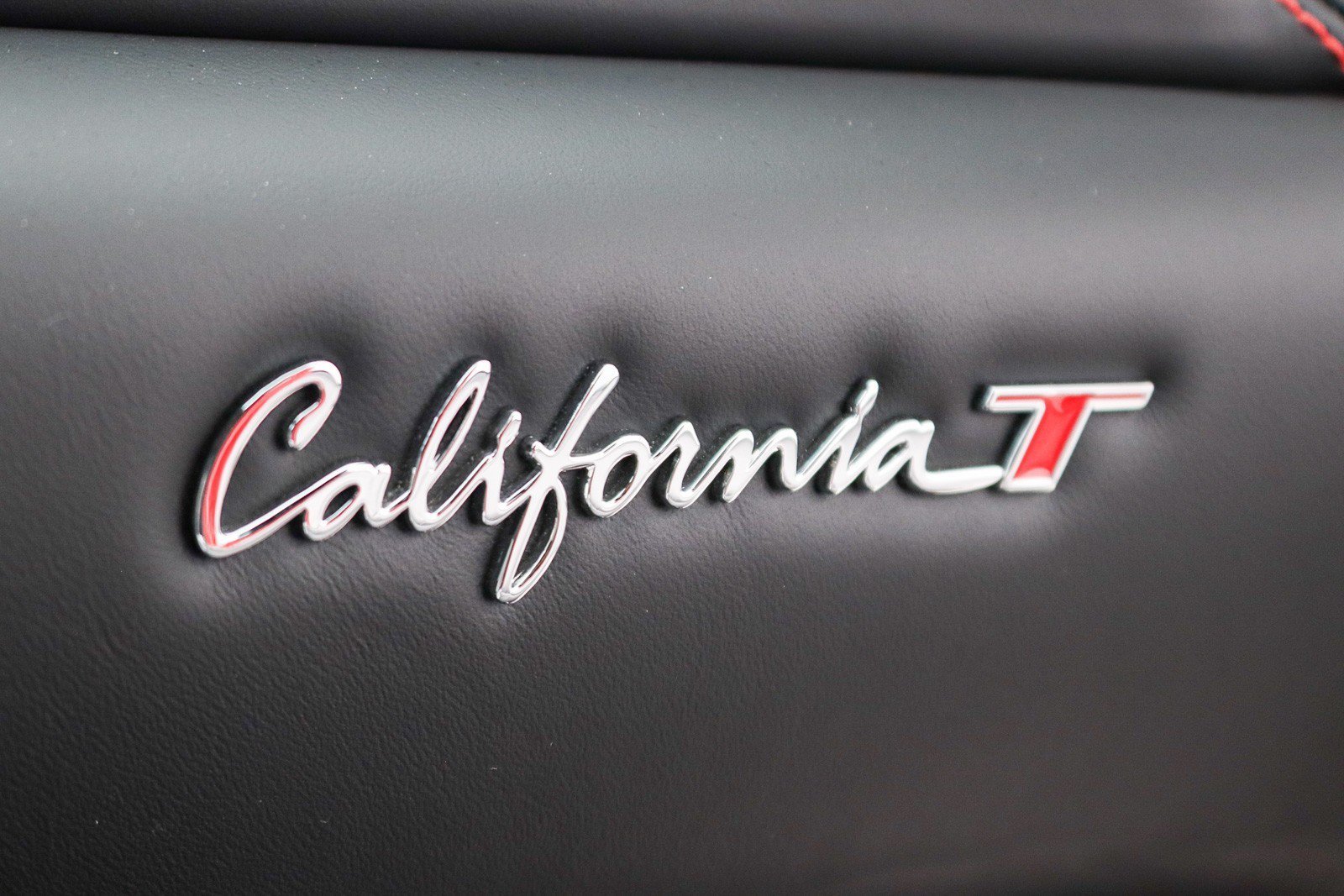 Used 2016 Ferrari California T RWD image 35