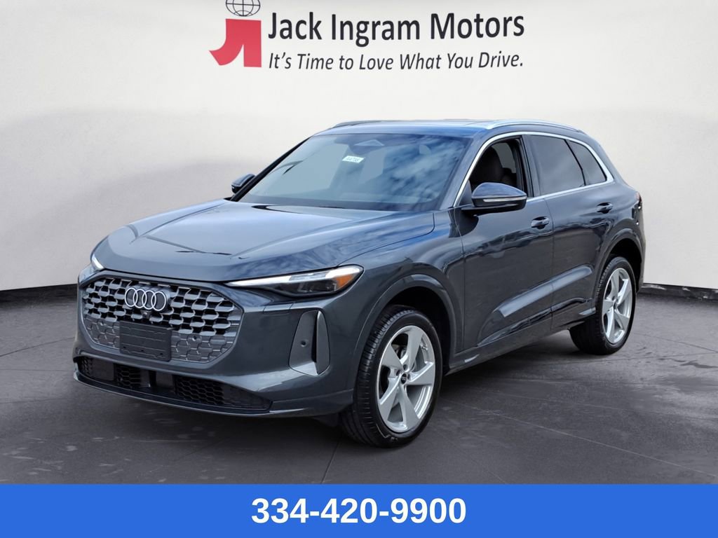 Used 2025 Audi Q5 Premium Plus w/ Premium Plus image 1