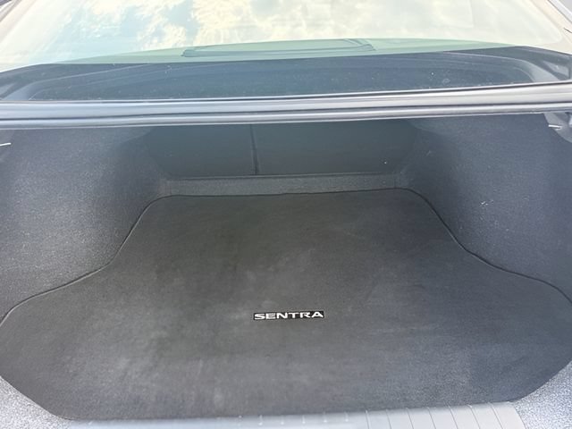 Used 2022 Nissan Sentra SR FWD image 9