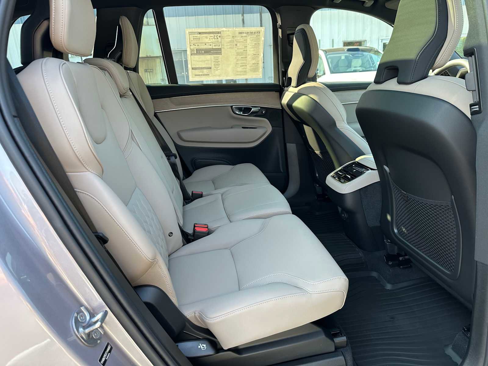 New 2026 Volvo XC90 B6 Plus w/ Protection Package Premier image 12