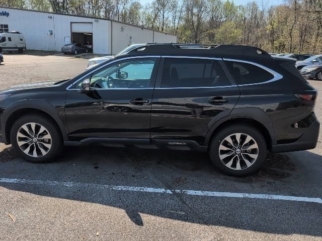 Used 2024 Subaru Outback Limited image 12