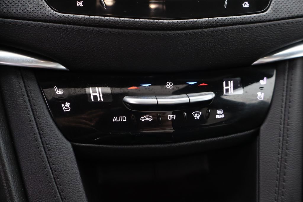 Used 2025 Cadillac XT5 Premium Luxury image 24