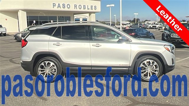 Used 2018 GMC Terrain SLT image 2