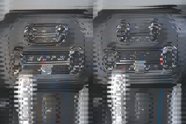 Used 2024 Ford Bronco Black Diamond image 13