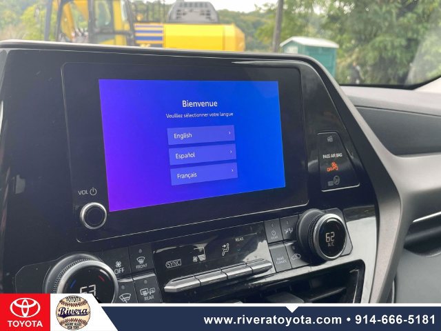 Used 2023 Toyota Highlander LE FWD image 27