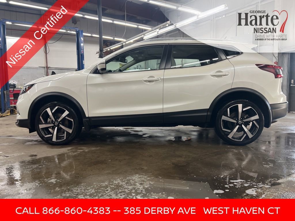 Certified 2022 Nissan Rogue Sport SL w/ Premium Package image 2