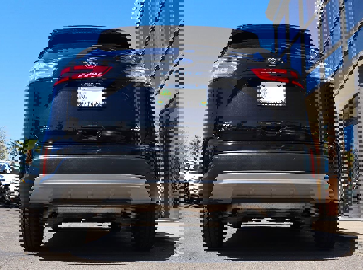 Used 2024 Ford Edge SEL image 12